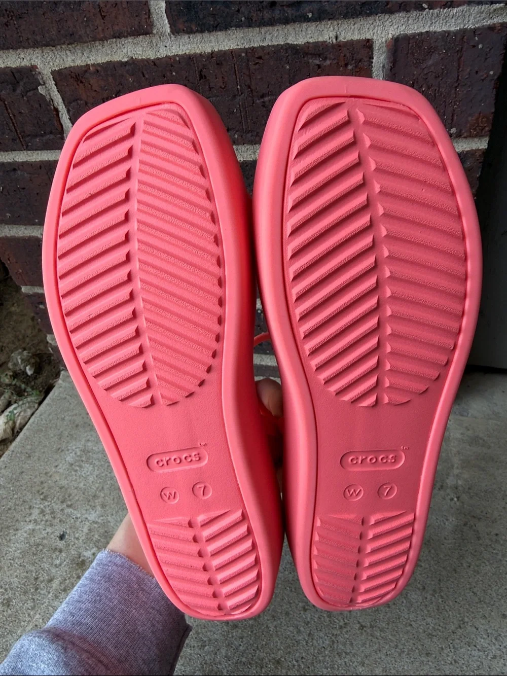 Crocs Miami Platform Y Strap Sandal